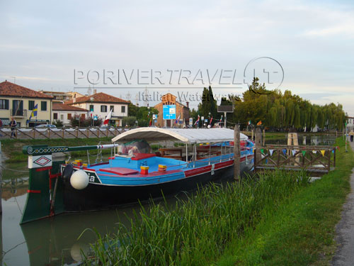 Burchio sul naviglio del Brenta